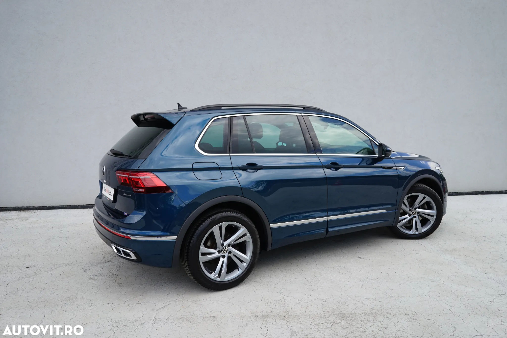 Volkswagen Tiguan 2.0 TDI SCR 4MOTION DSG R-Line - 6