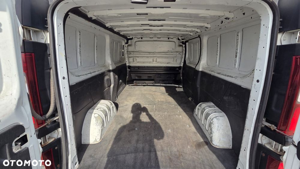 Renault TRAFIC - 10