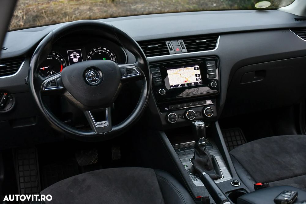 Skoda Octavia 2.0 TDI 4x4 DSG Scout - 23