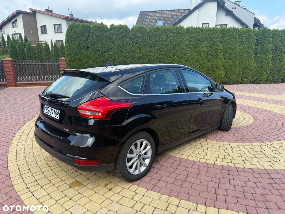 Ford Focus 1.0 EcoBoost Titanium - 12
