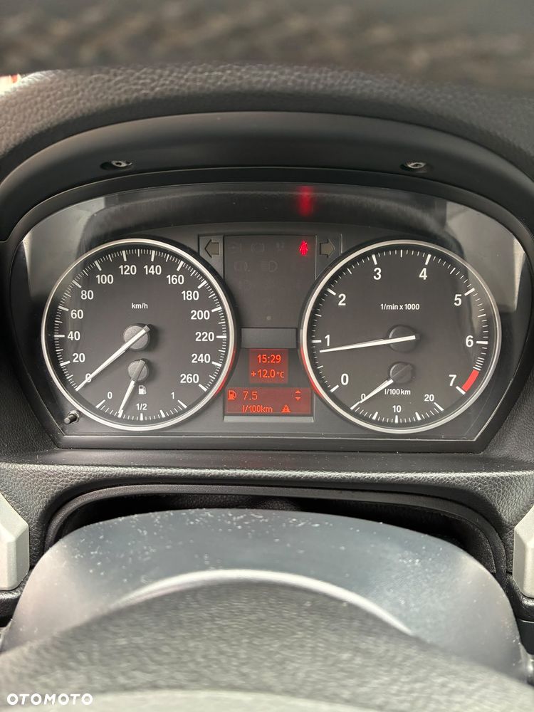 BMW Seria 3 318i - 10