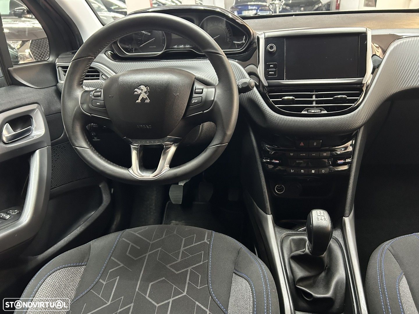 Peugeot 2008 1.2 PureTech Style - 14