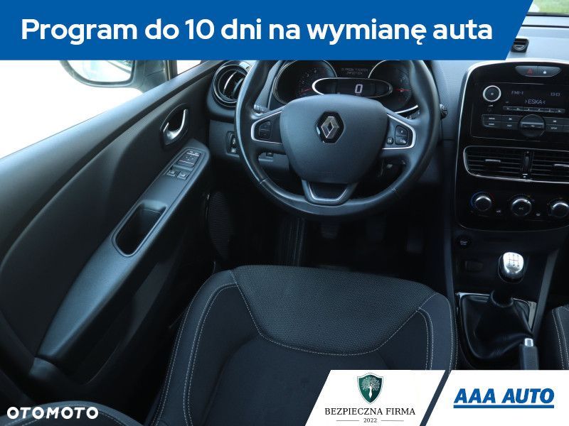 Renault Clio - 9