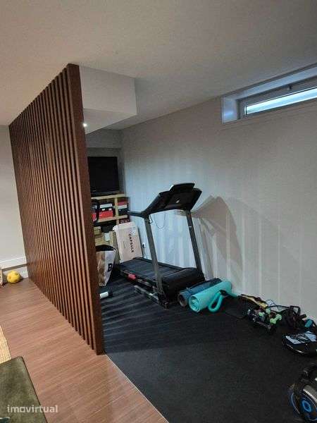 Casa V5 com 300m2 em Miramar - Grande imagem: 3/12