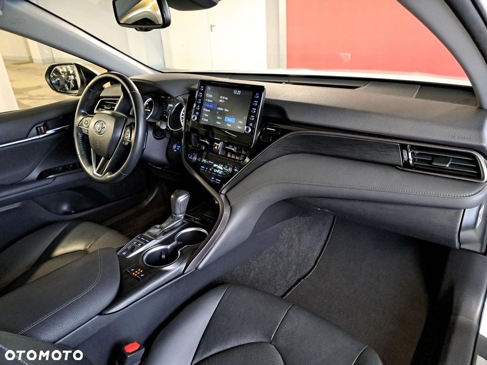 Toyota Camry 2.5 Hybrid Executive CVT - 10