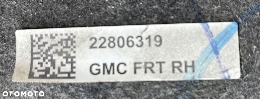P8 GMC YUKON XL DENALI IV 2015 - NADKOLE PRAWE PRZÓD 22806319 - 3