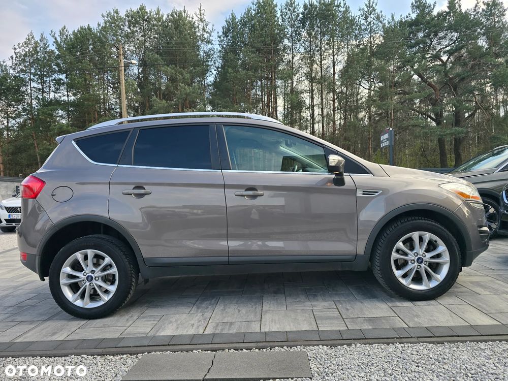 Ford Kuga 2.0 TDCi 2x4 Titanium - 17