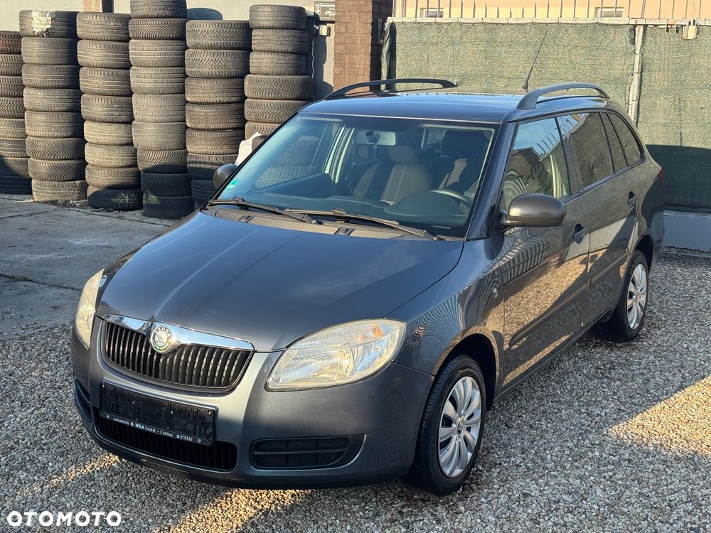 Skoda Fabia 1.2 HTP Ambiente - 2