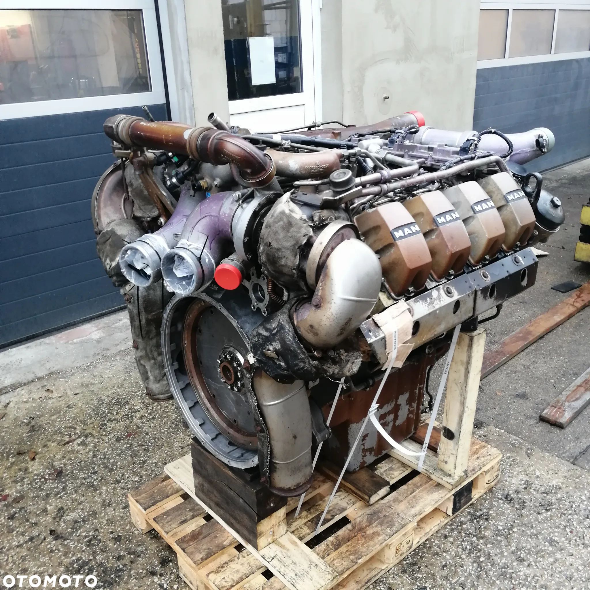 Naprawa Silnik MAN TGX 680 D2868 V8 Euro 5 MAN TGA 680 - 1