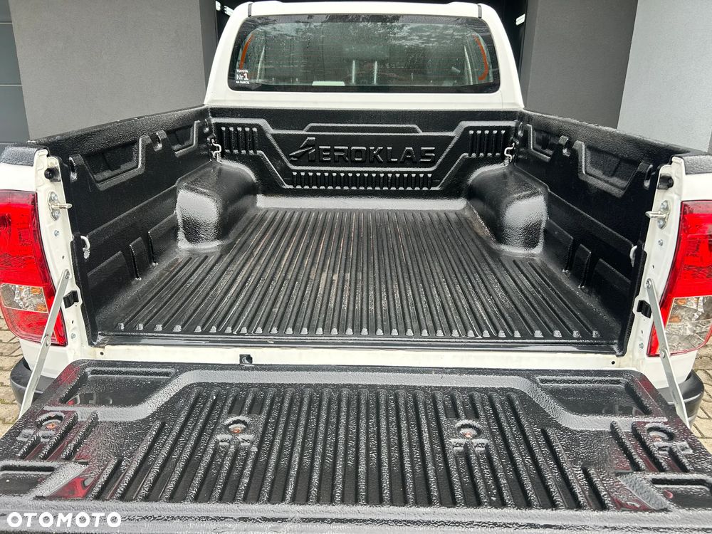 Toyota Hilux 2.4 D-4D Double Cab DLX 4x4 - 3