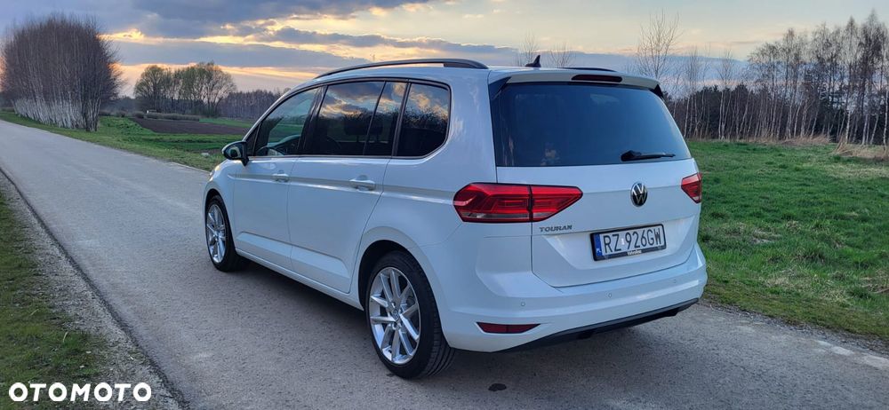 Volkswagen Touran 2.0 TDI BMT SCR Comfortline - 12
