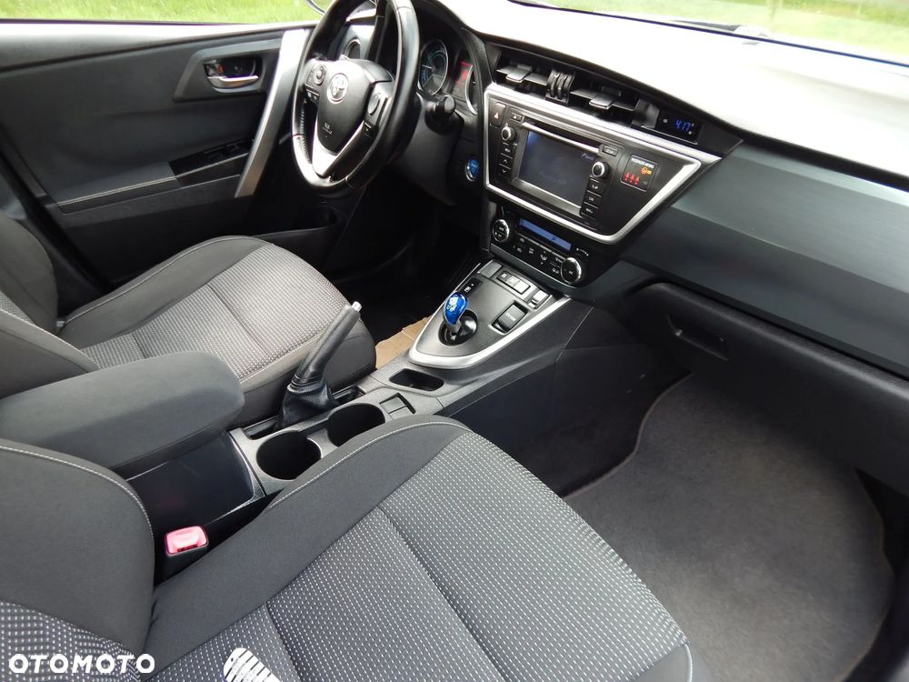 Toyota Auris - 16