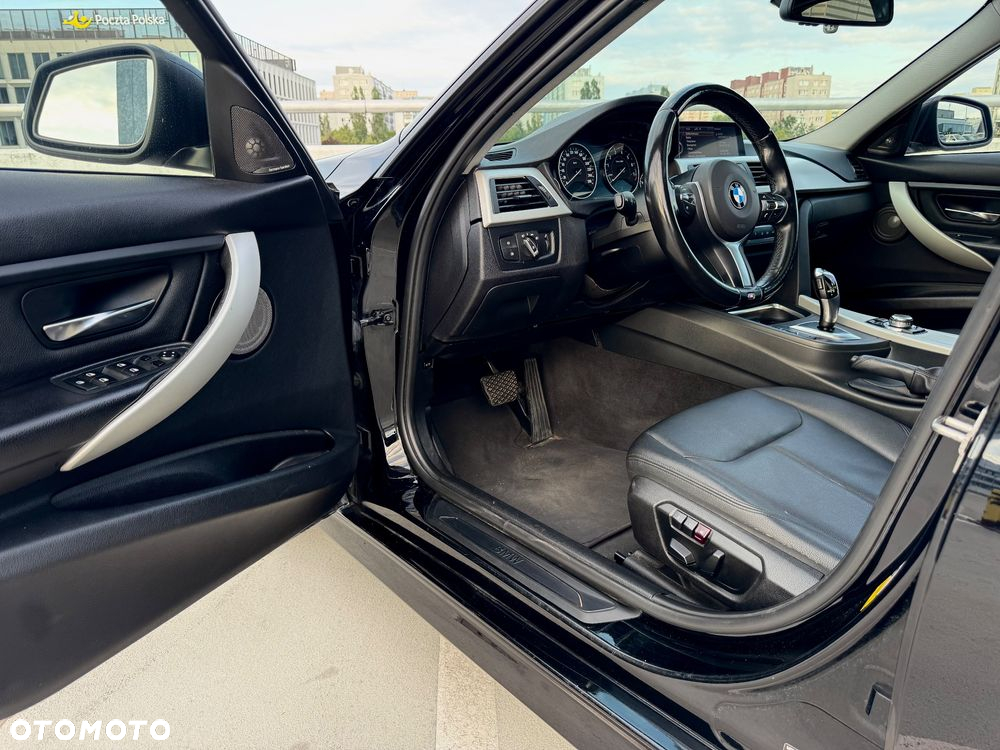 BMW Seria 3 328i Sport Line - 10