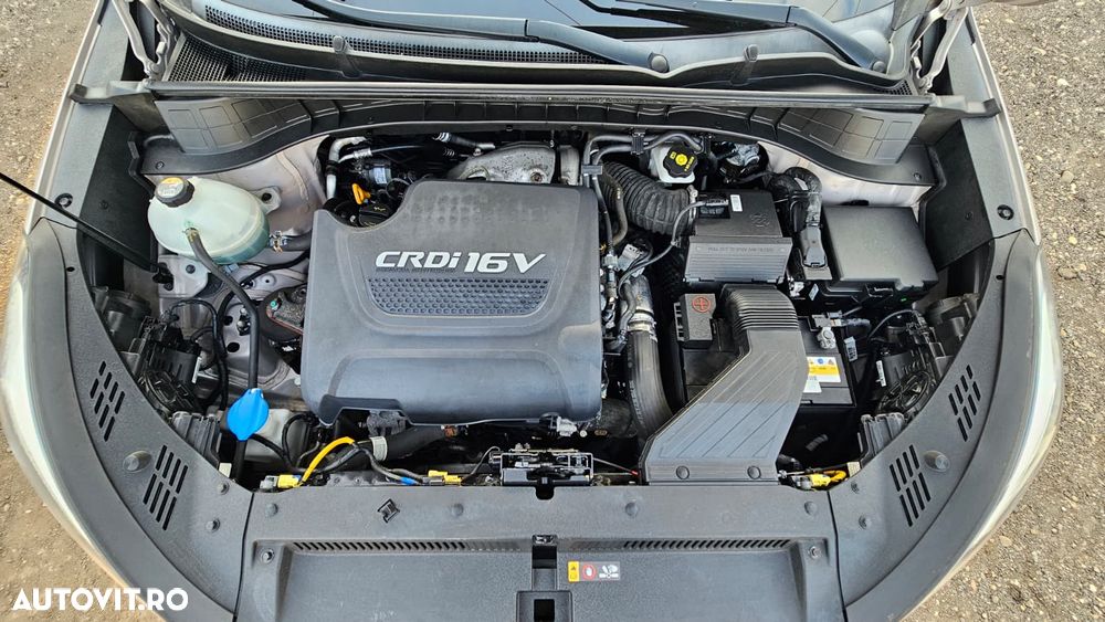 Hyundai Tucson 2.0 CRDI 4WD Automatik Style - 34