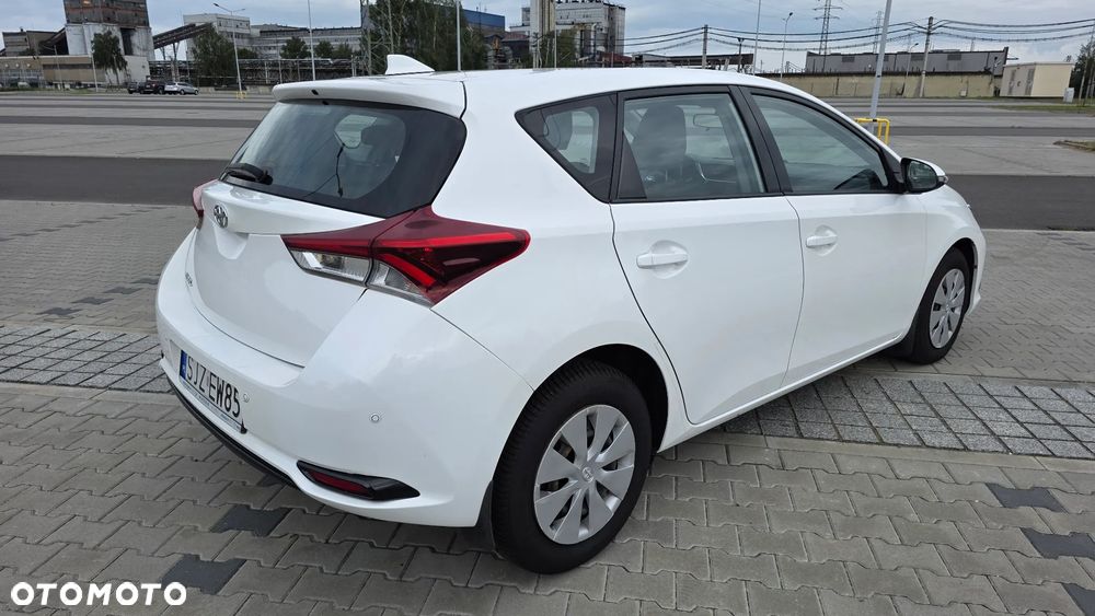 Toyota Auris 1.33 VVT-i Life - 5