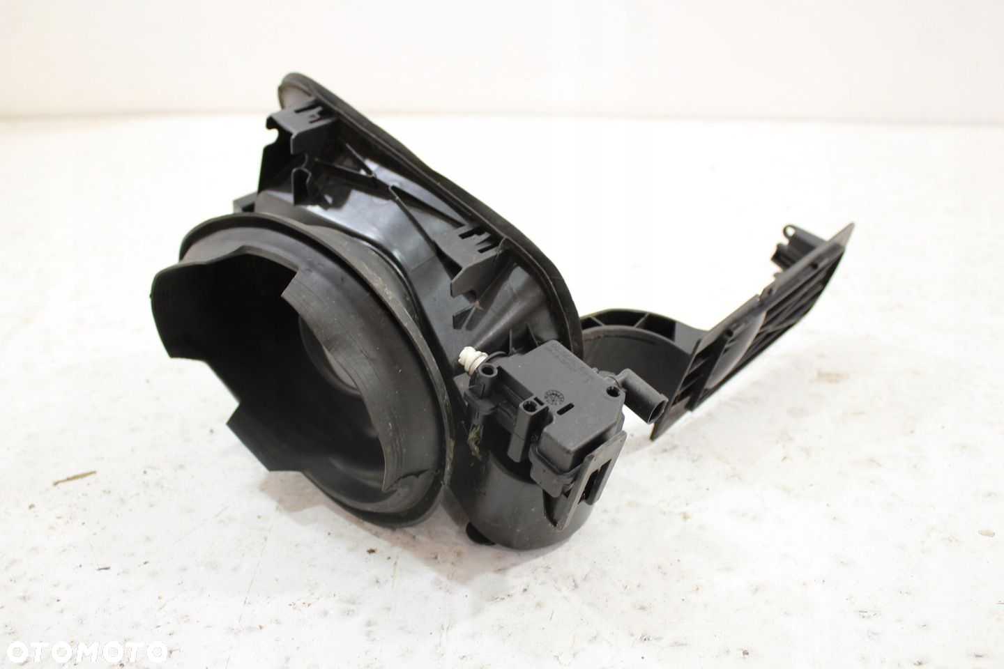 BMW 3 F30 F31 gniazdo wlew paliwa 7238100 - 3