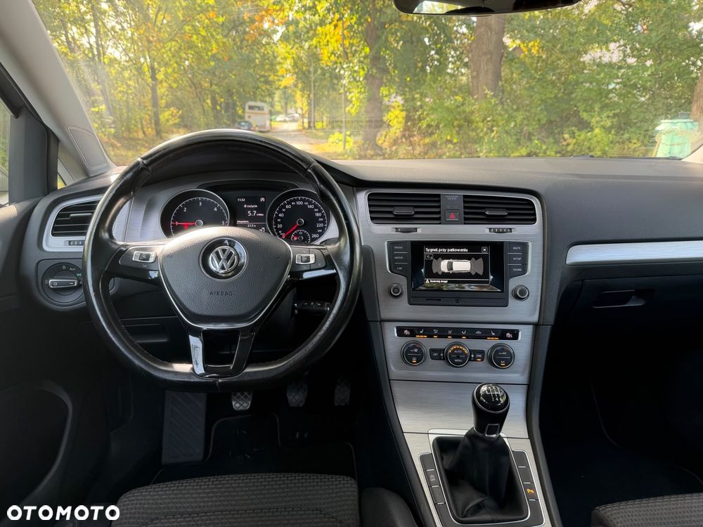Volkswagen Golf Variant - 11