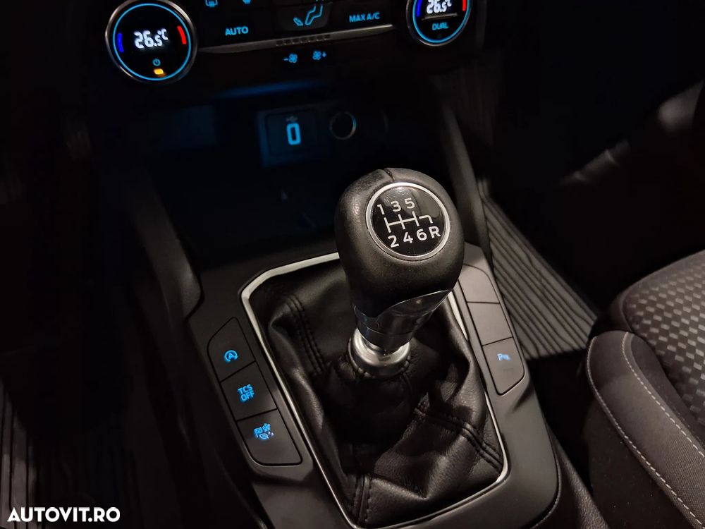 Ford Focus 1.0 EcoBoost Trend Edition - 23
