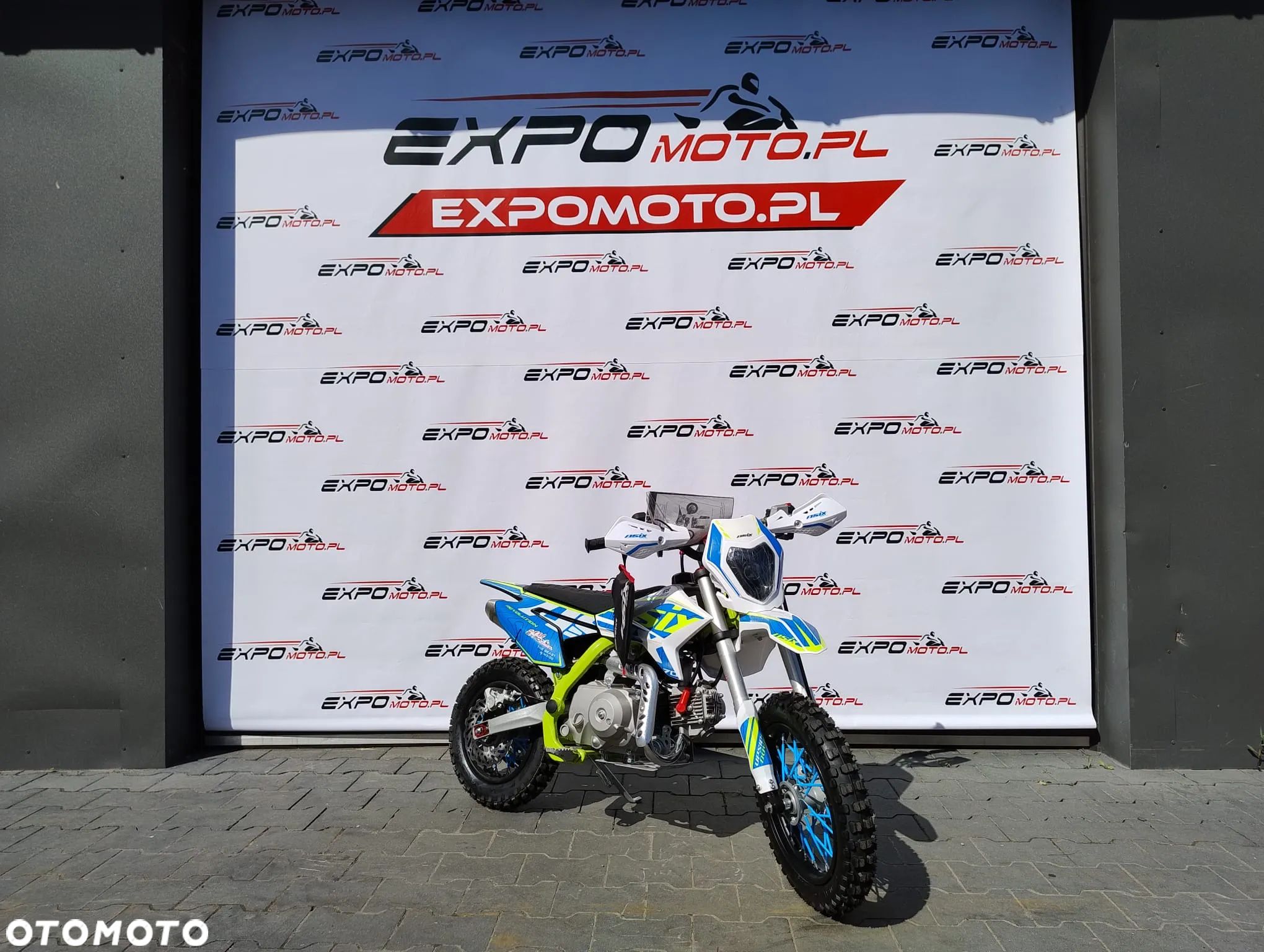 ASIX XB-28
