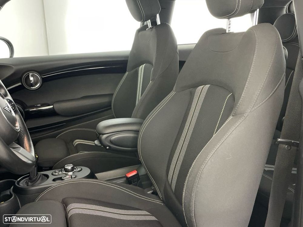 MINI 3 Portas Cooper SE - 17