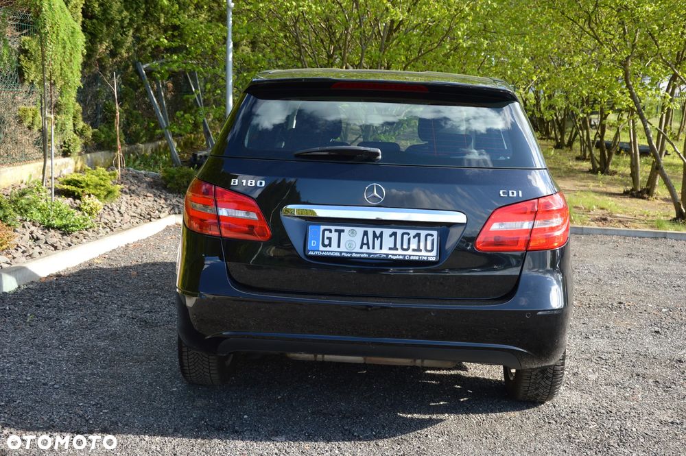 Mercedes-Benz Klasa B 180 CDI (BlueEFFICIENCY) - 22
