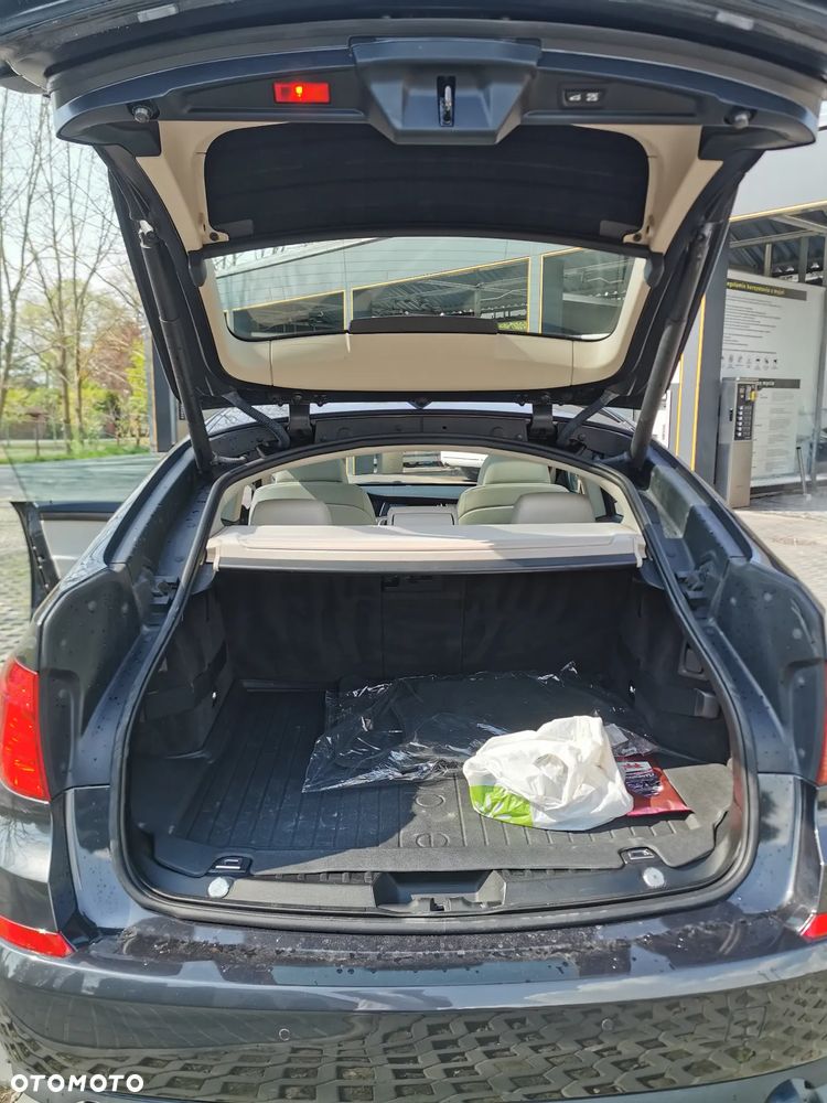 BMW 5GT 535i Luxury Line - 10