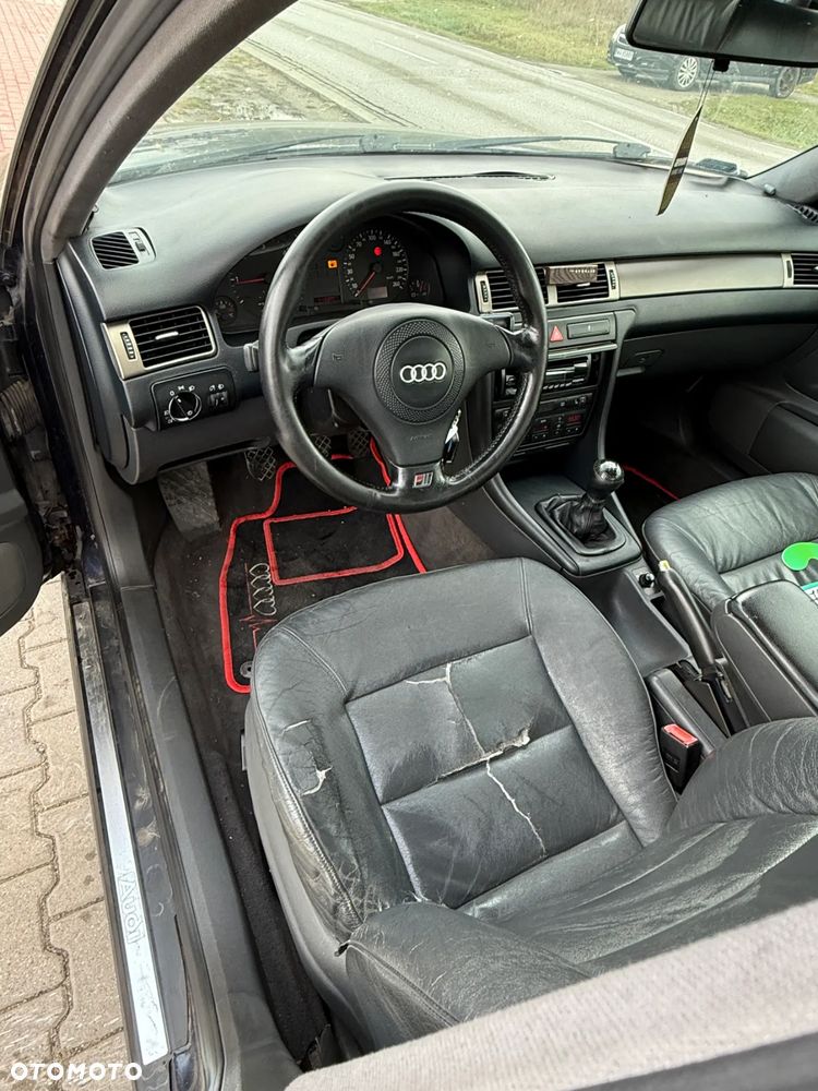 Audi A6 Limousine 2.5 TDI - 7