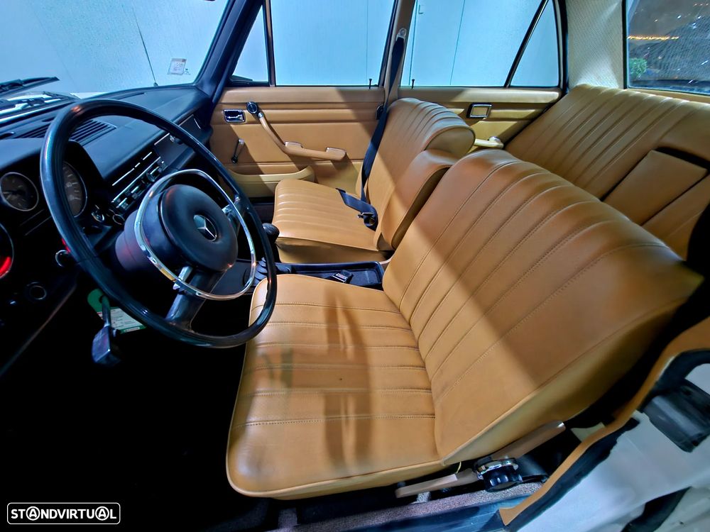 Mercedes-Benz W114/W115 (1968-1974) - 16