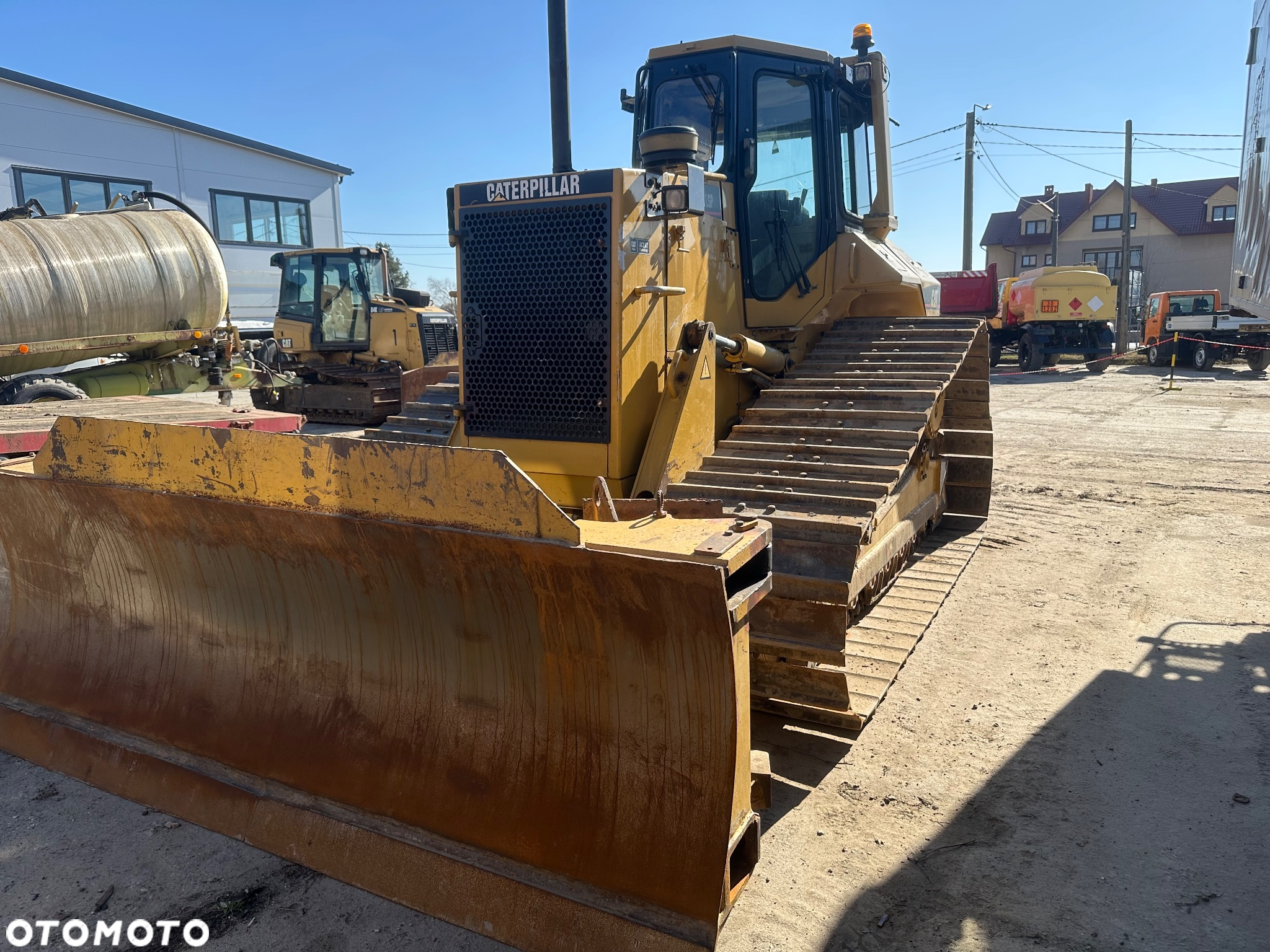 Caterpillar D6M - 2