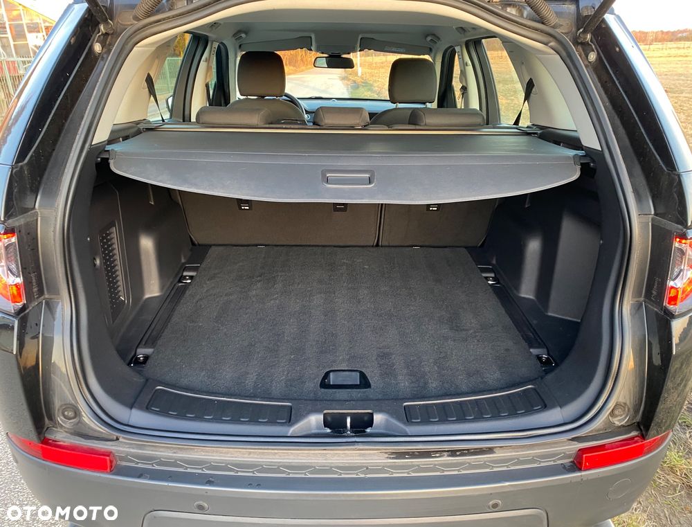 Land Rover Discovery Sport - 28