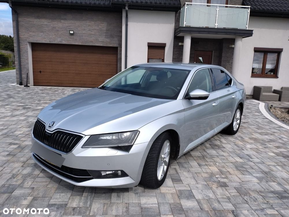 Skoda Superb 2.0 TDI L&K DSG7 - 5