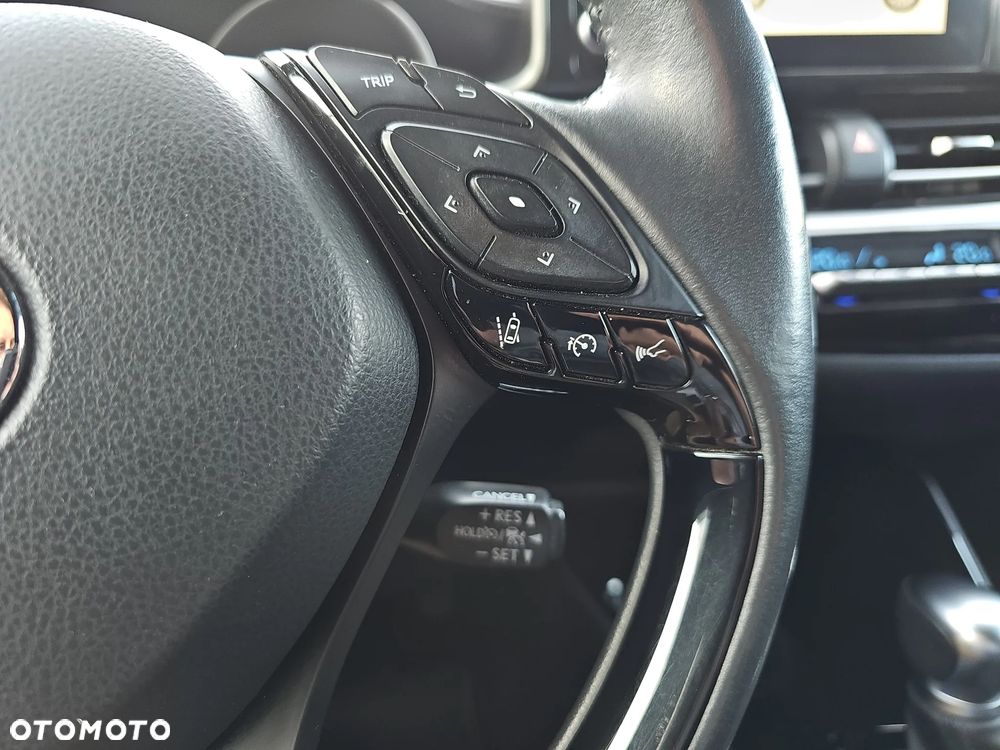 Toyota C-HR 2.0 Hybrid Executive - 17