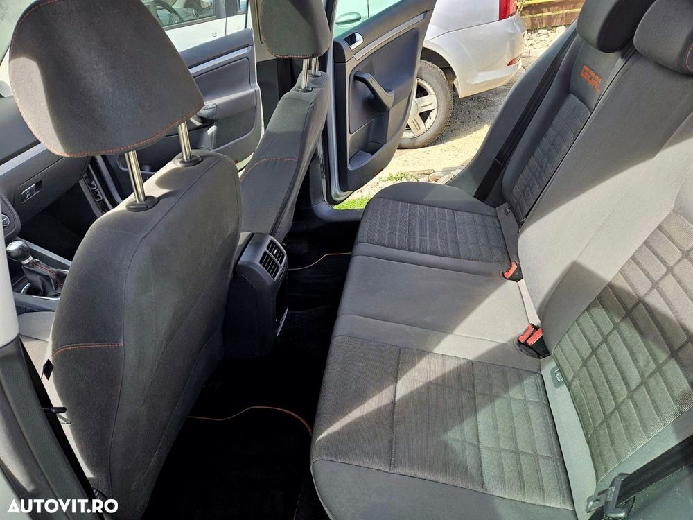 Volkswagen Golf 2.0 TDI DPF Goal - 15