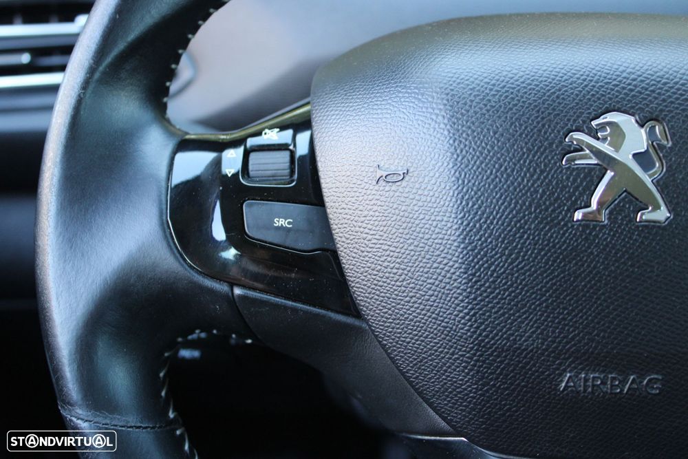 Peugeot 308 1.2 PureTech Allure Pack - 11