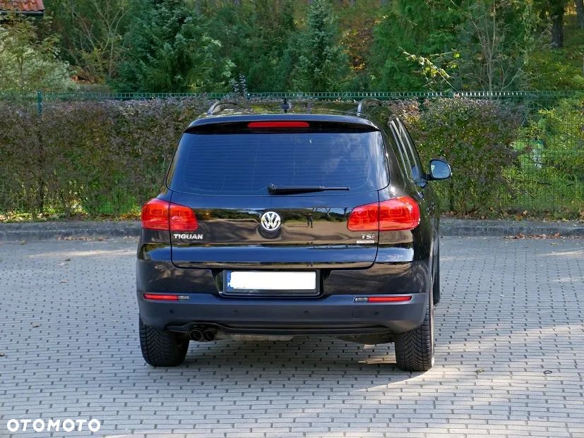 Volkswagen Tiguan - 4