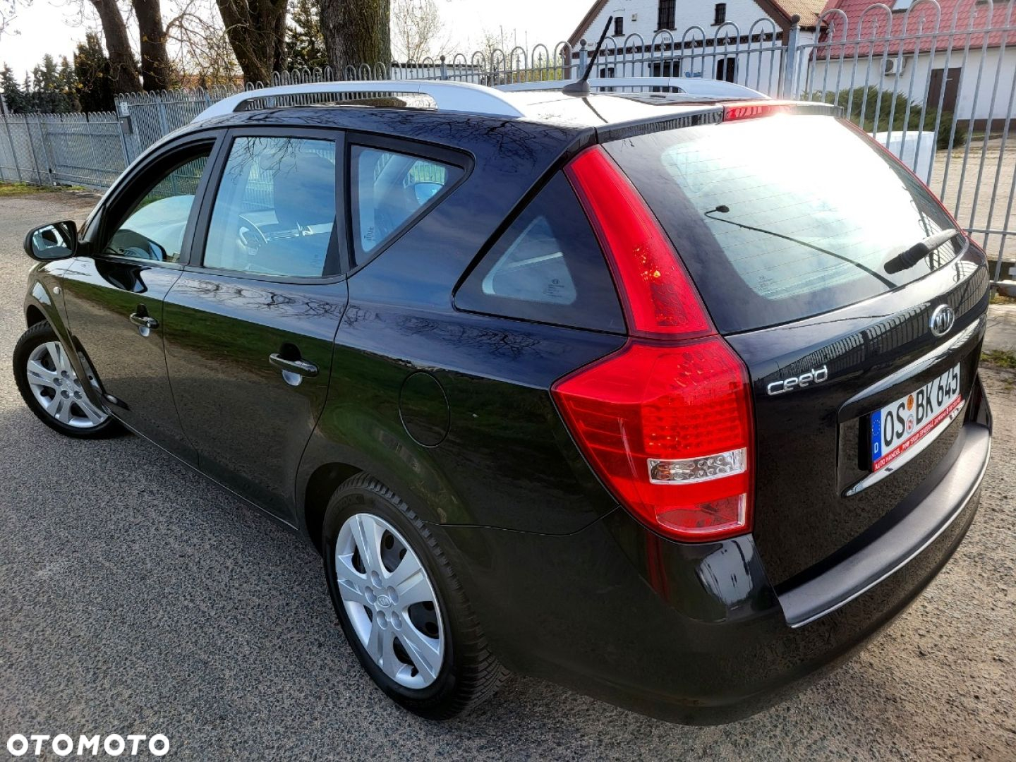 Kia Ceed - 13