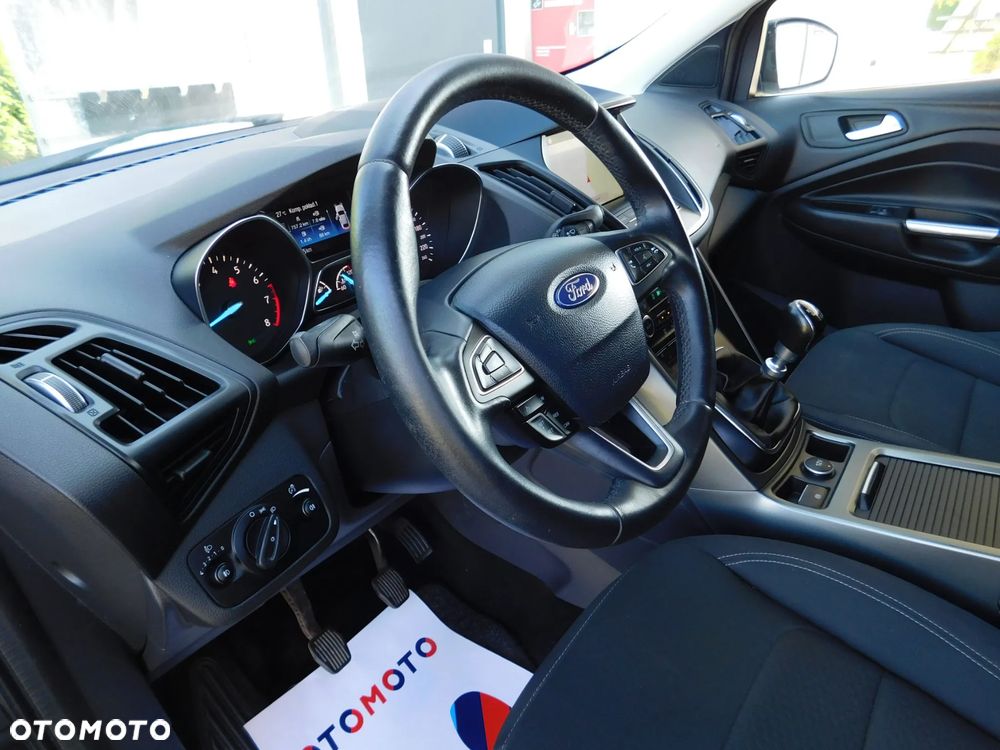 Ford Kuga - 13