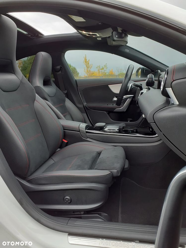 Mercedes-Benz CLA 200 mHEV AMG Line 7G-DCT - 26