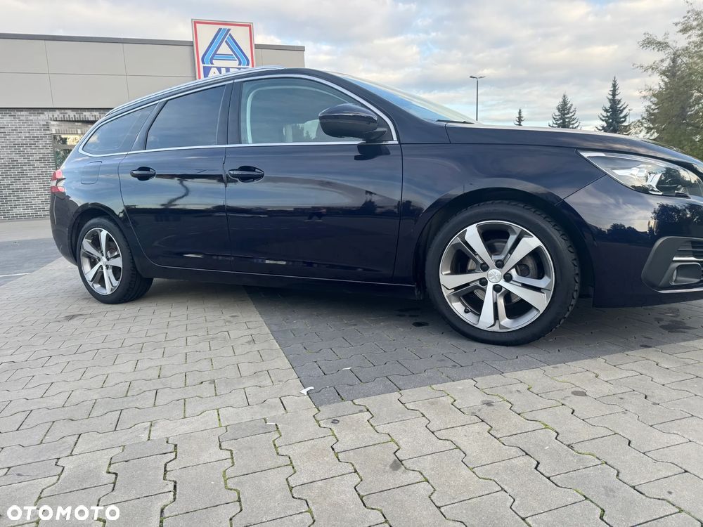 Peugeot 308 1.5 BlueHDi Allure S&S EAT6 - 3
