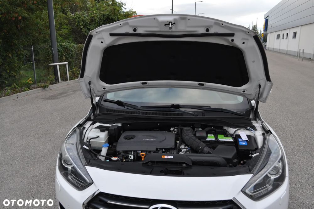 Hyundai i40 1.7 CRDi Premium DCT - 27