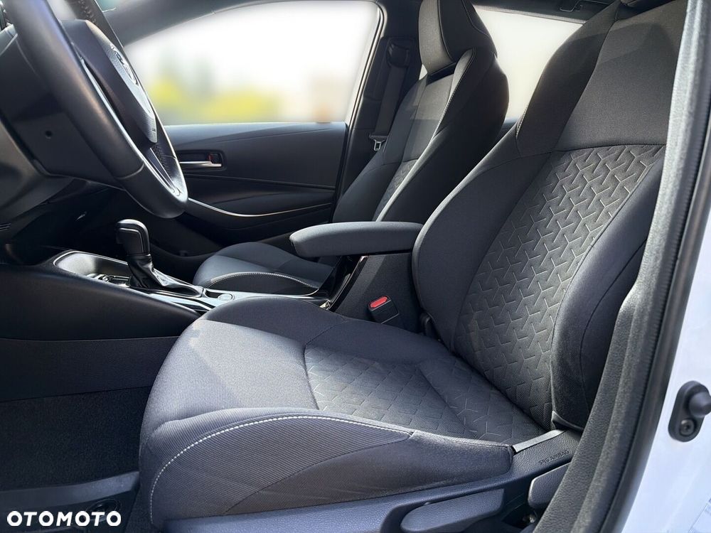Toyota Corolla 1.8 Hybrid Comfort - 25