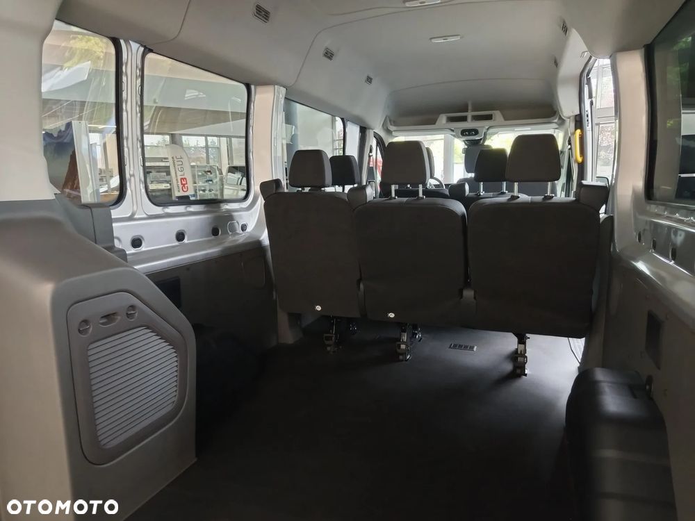Ford Transit - 27