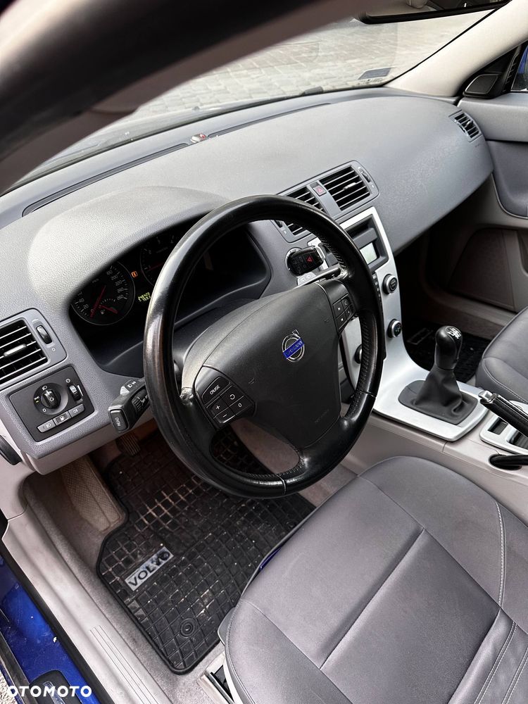 Volvo V50 2.0D Momentum - 10