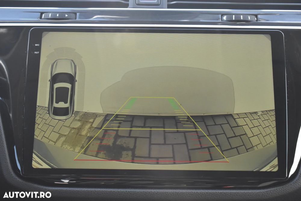 Volkswagen Tiguan 2.0 TDI SCR 4MOTION (BlueMotion Techn.) DSG Comfortline - 23