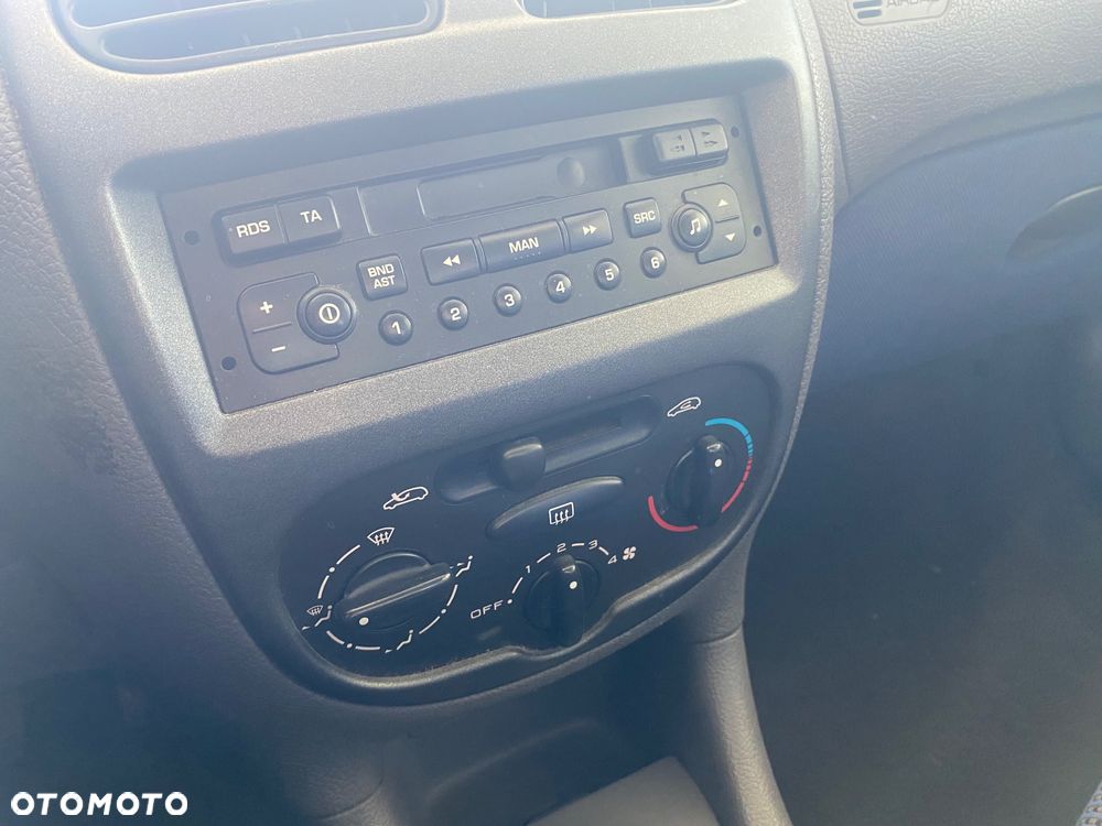 Peugeot 206 1.4 XT - 8