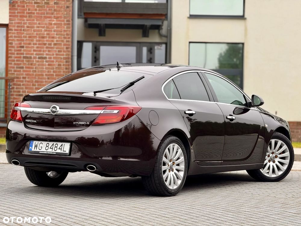 Opel Insignia 2.0 Bi Turbo CDTI 4x4 - 12