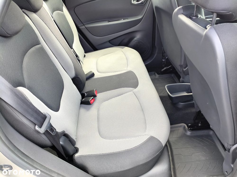 Renault Captur - 21