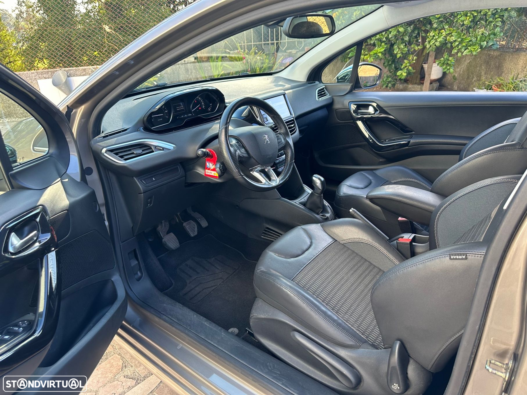 Peugeot 208 1.2 VTi Allure - 7