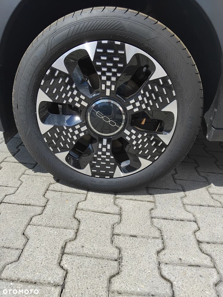 Fiat 600 1.2 Turbo La Prima eDCT - 8