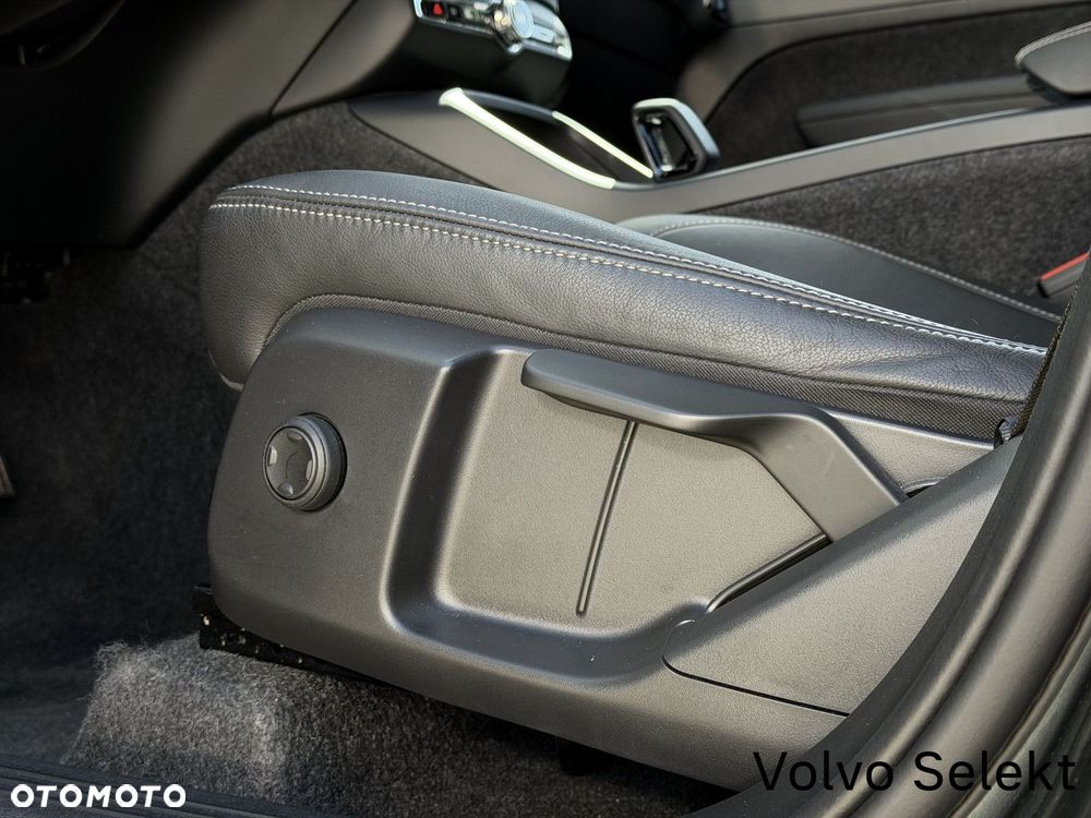 Volvo XC 40 - 18